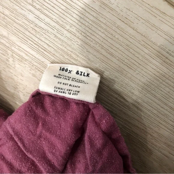 Jamie and the Jones raw silk T tee, size small - Picture 4 of 5